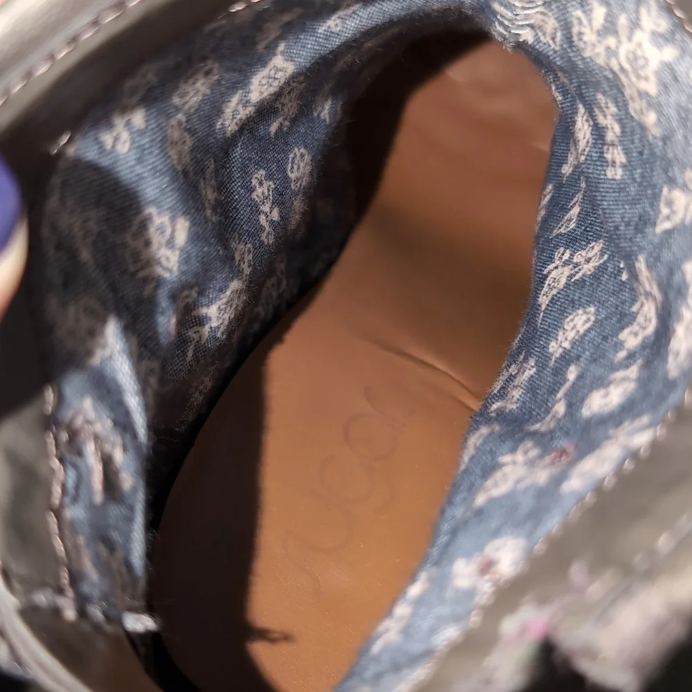 Silver/grey ankle boot - Picture 9 of 10